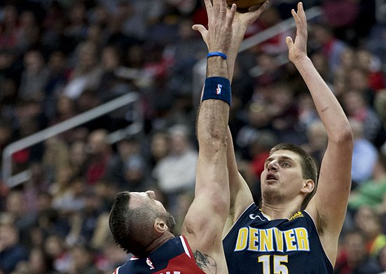 上的坚定立 上的坚定立